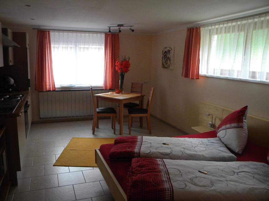 Haus Kinsperger Apartment Klösterle Room photo